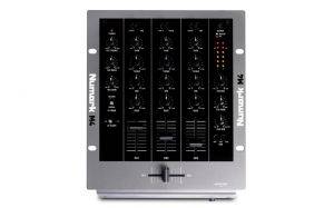 Numark M4