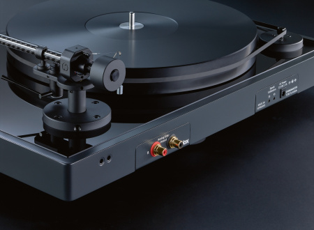 Проигрыватель Revox STUDIOMASTER T700 BLACK EDITION