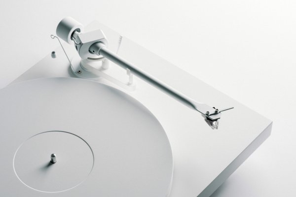 Pro-Ject Debut PRO B (Pick it PRO B) White Edition