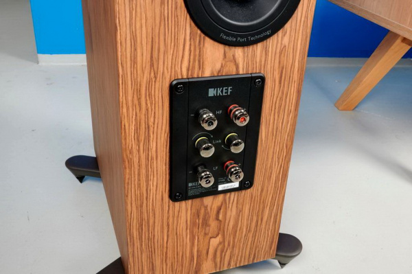 KEF R5 Meta