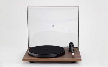 Проигрыватель винила Rega Planar 1 Plus Walnut