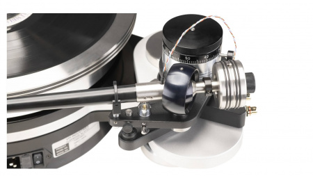 VPI Avenger Direct
