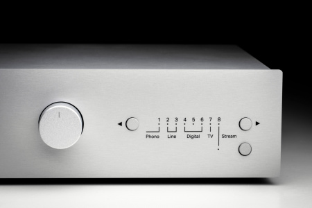 Pro-Ject Uni Box S3 усилитель со стримингом