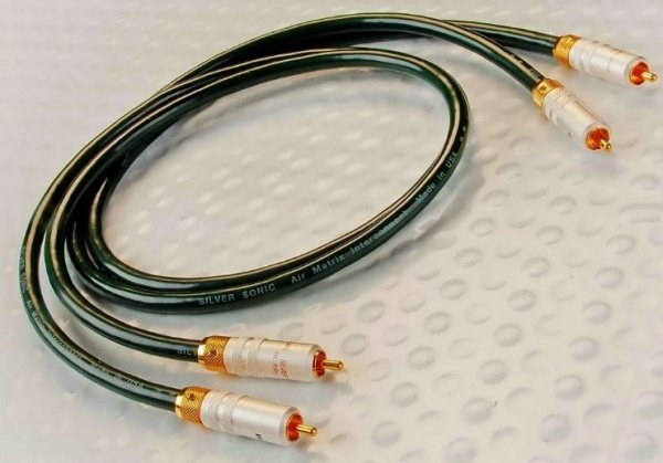 DH Labs Air Matrix RCA 1.5m