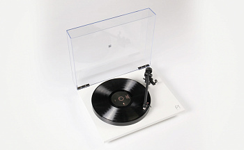 Проигрыватель винила Rega Planar 1 Plus Matt White