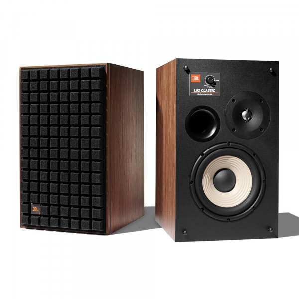JBL L82