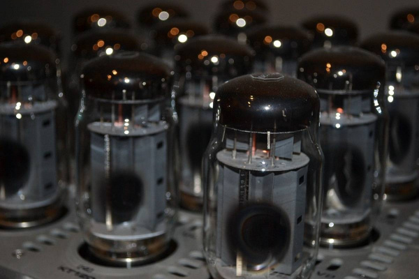 Audio Research Ref 750SEL