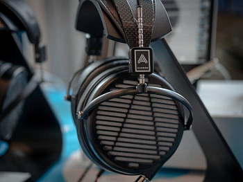 Audeze LCD-MX4