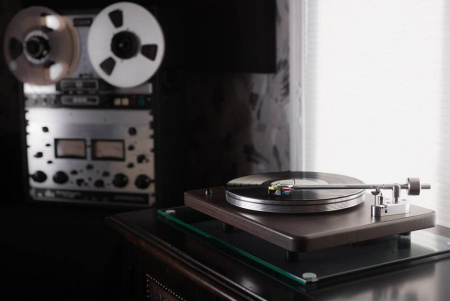 VPI Cliffwood Walnut
