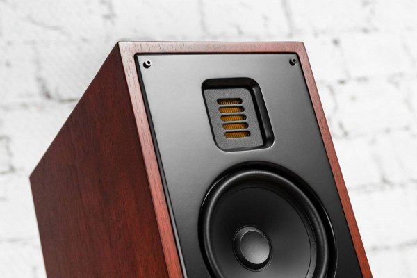 Martin Logan Motion 40i