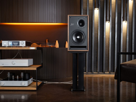 Pylon Audio JADE 10