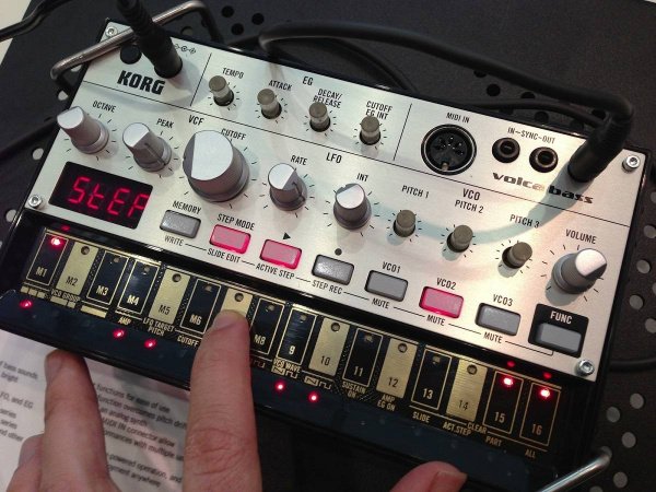 Korg Volca Bass