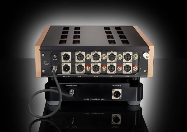 Dan D’Agostino Momentum Phonostage
