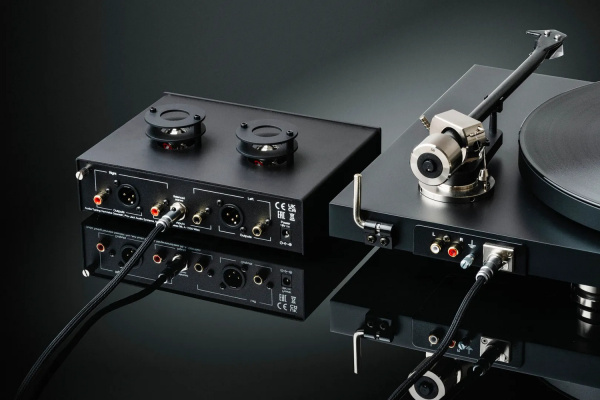 Pro-Ject Audio Tube Box S3 B
