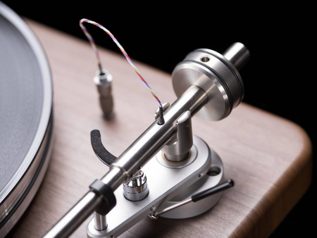 VPI Player Walnut