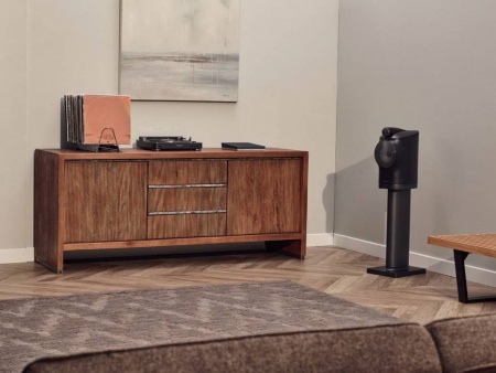Bowers & Wilkins Formation Duo