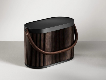 Bang & Olufsen Beosound A5 Dark Oak