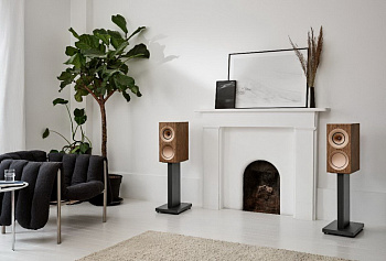 KEF R3 Meta