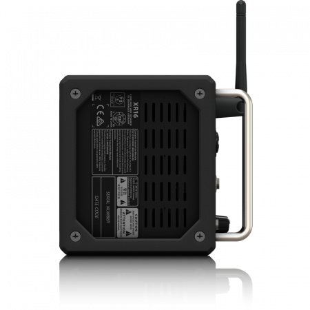 Микшерный пульт Behringer XR16