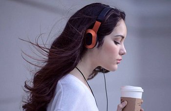 KEF M400